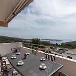 Leona Villa