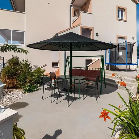 Villa Leona Rogoznica (Sibenik-Knin)