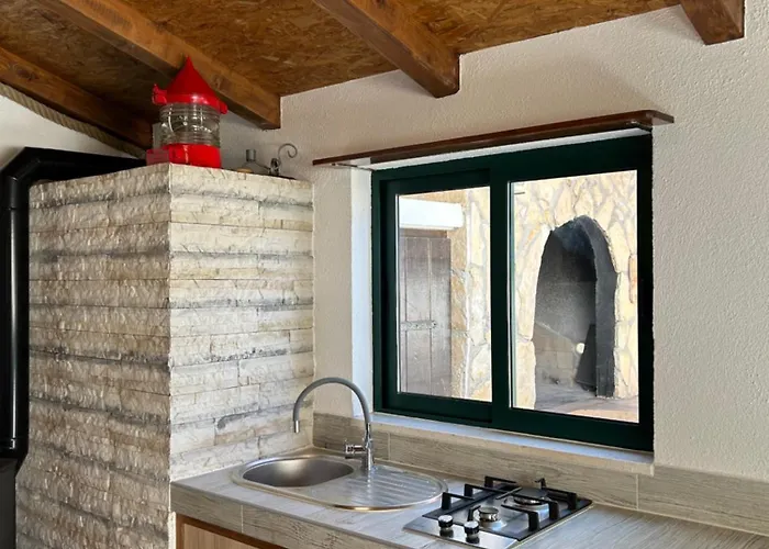 Leona Rogoznica (Sibenik-Knin)